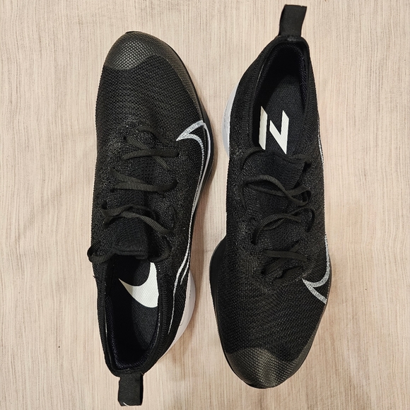 Nike Air Zoom Tempo Next% - Picture 2 of 5